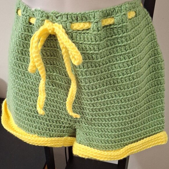 BEACH SHORTS (MED). - Picture 3 of 7